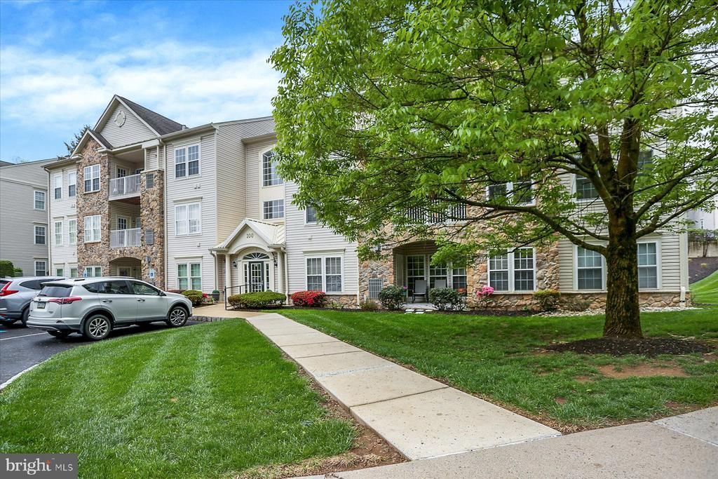 100 EVODIA CIRCLE , WARRINGTON, PA 18976