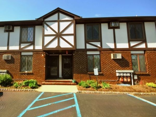 76 Farm Rd, Unit E, Hillsborough, NJ 08844
