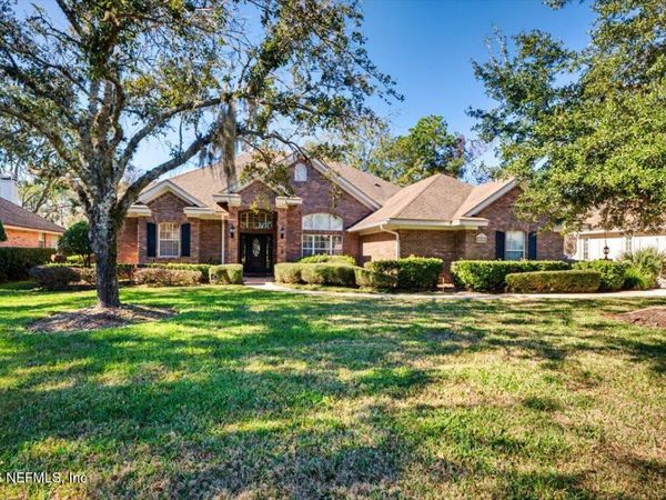586 THORNWOOD Lane, Orange Park, FL 32073