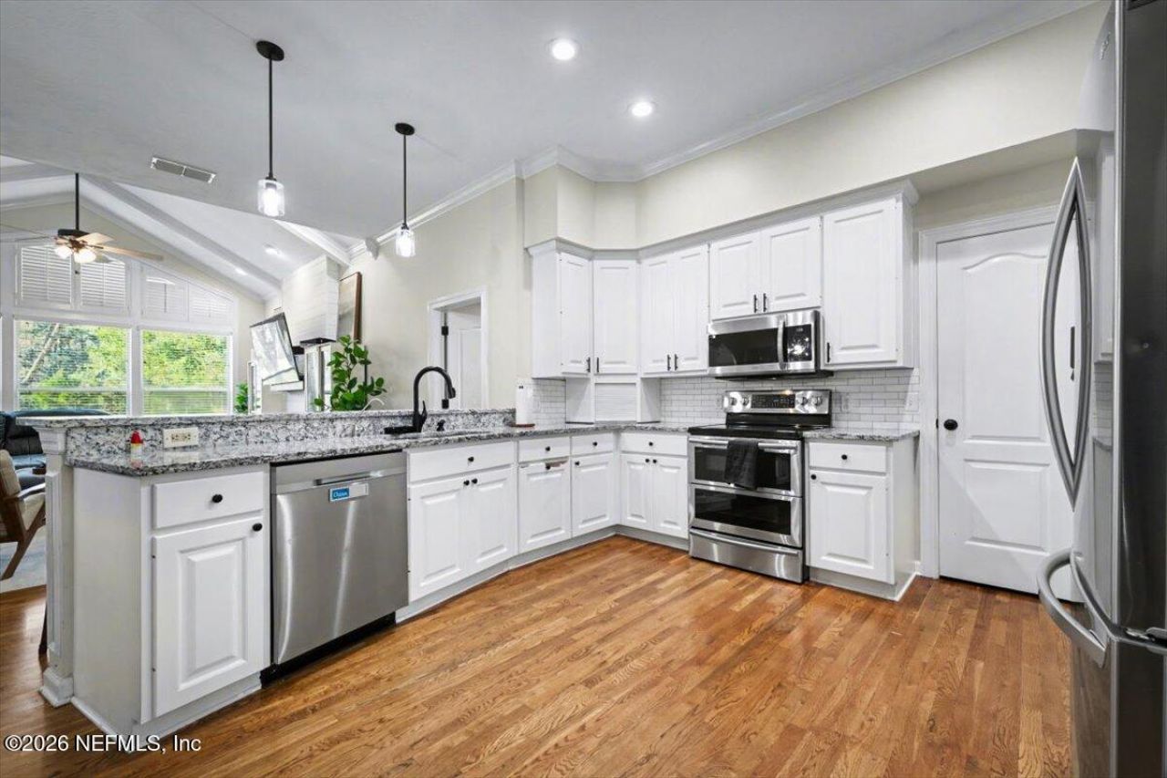586 Thornwood Lane, Orange Park, FL 32073 Photo
