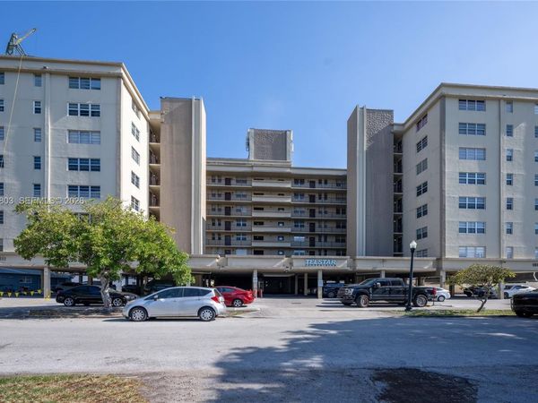 1811 Jefferson St , Unit 705, Hollywood, FL 33020