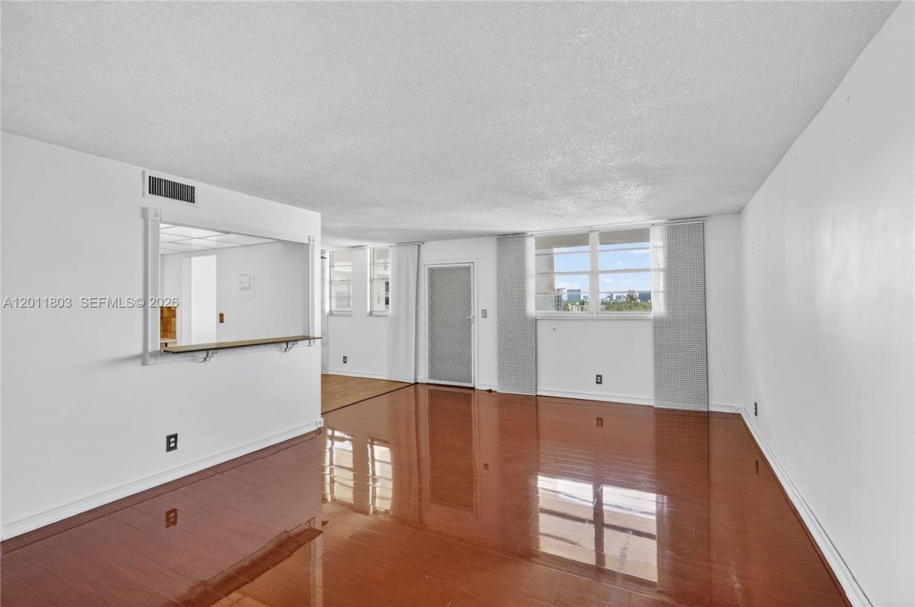 1811 Jefferson St , Unit 705, Hollywood, FL 33020 Photo