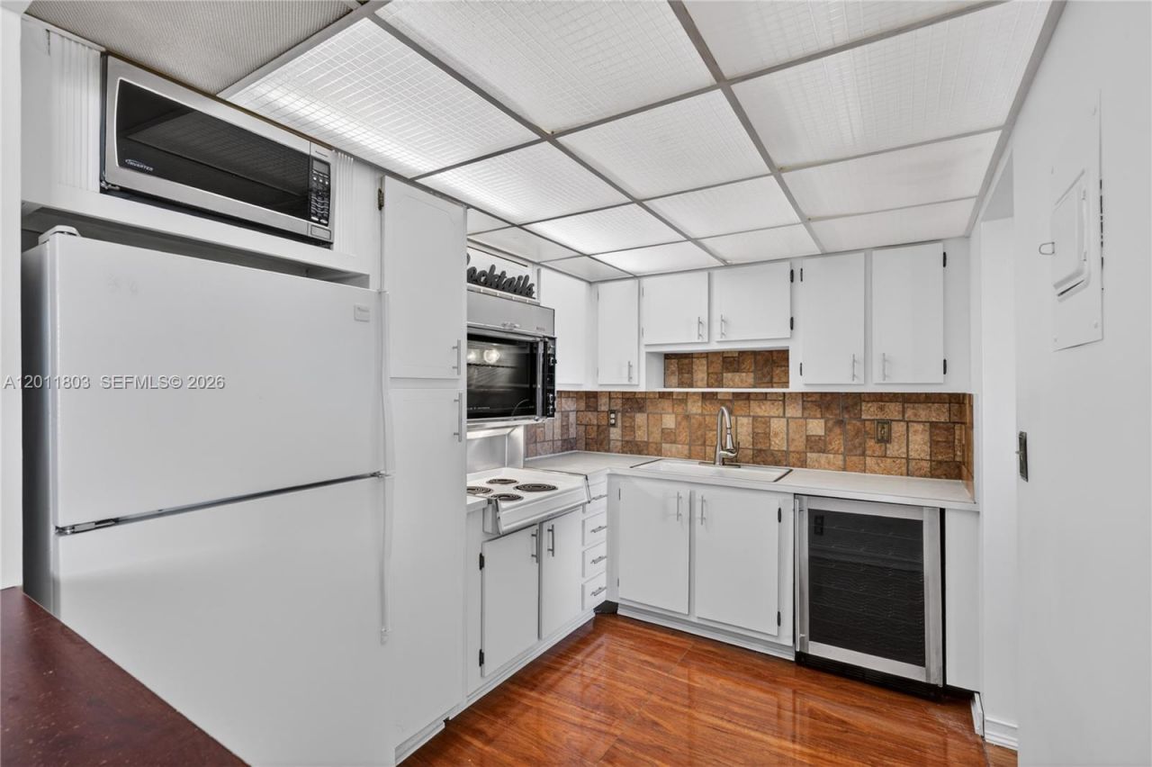 1811 Jefferson St , Unit 705, Hollywood, FL 33020 Photo