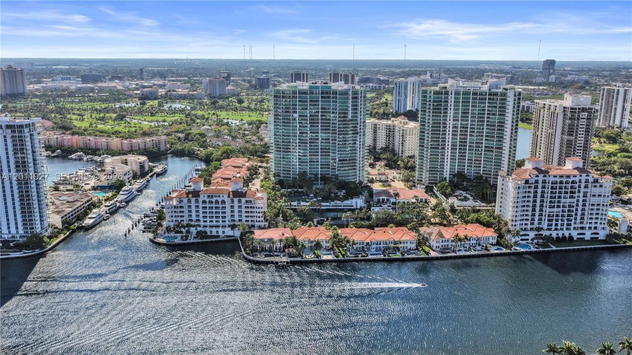 19955 NE 38th Ct, Unit 1105, Aventura, FL 33180 Photo