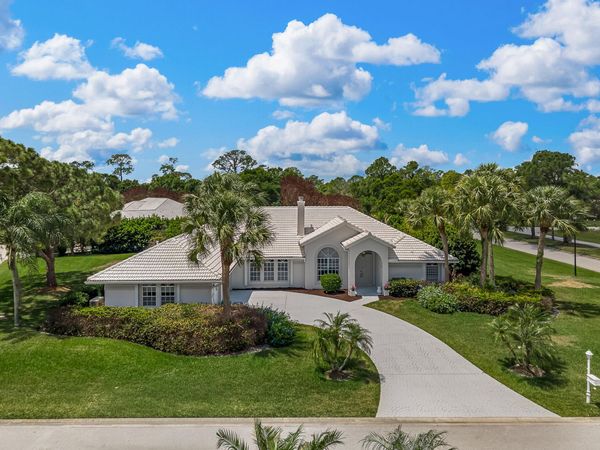 1402 SW Osprey Cove, Port St. Lucie, FL 34986