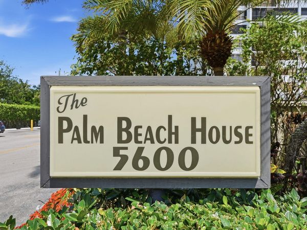 5600 N Flagler Drive, Unit 1110, West Palm Beach, FL 33407