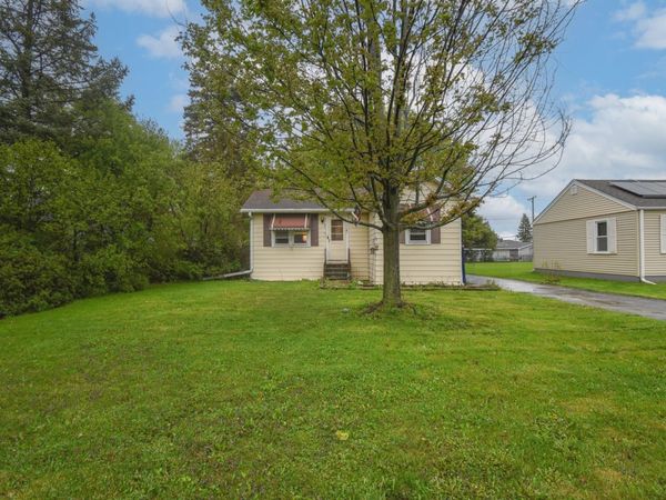 613 N Frolic Avenue , Waukegan, IL 60085