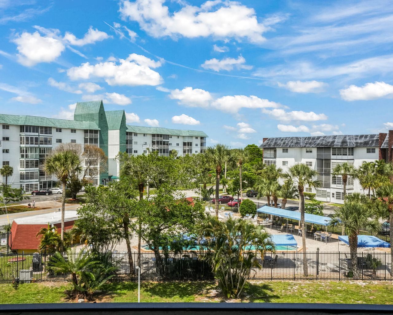 4770 NW 21st Street, Unit 402, Lauderhill, FL 33313 Photo