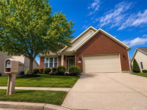 653 Willow Point Court, Troy, OH 45373