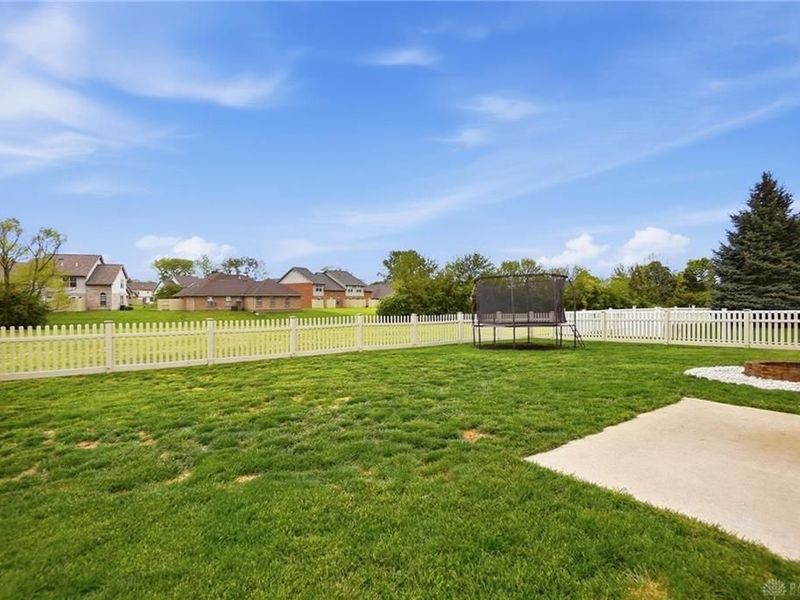 653 Willow Point Court, Troy, OH 45373 Photo 36
