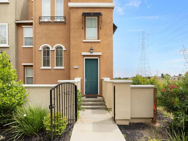 1733 Camino Real Way, Roseville, CA 95747