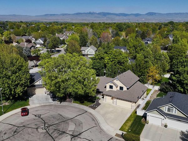 5292 N Bach Pl., Meridian, ID 83646