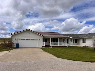 320 Roller Way, Mayville Vlg, MI 48744