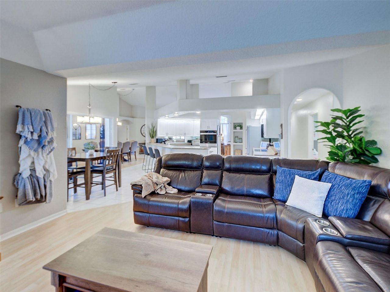 1303 E Gate Drive, Venice, FL 34285 Photo
