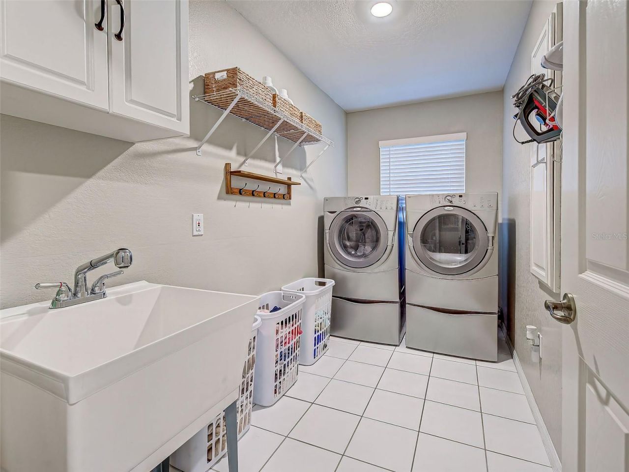 1303 E Gate Drive, Venice, FL 34285 Photo