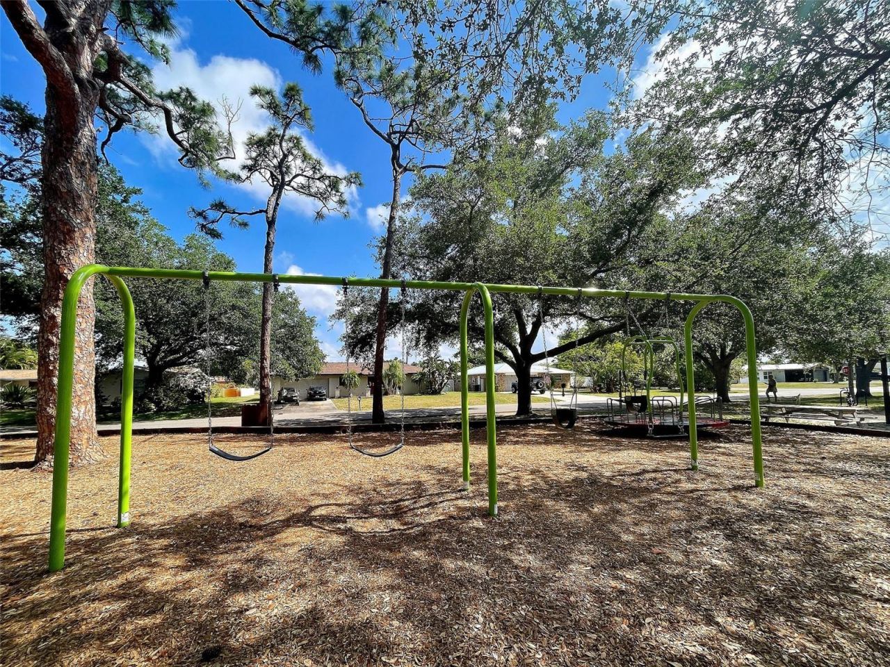 1303 E Gate Drive, Venice, FL 34285 Photo