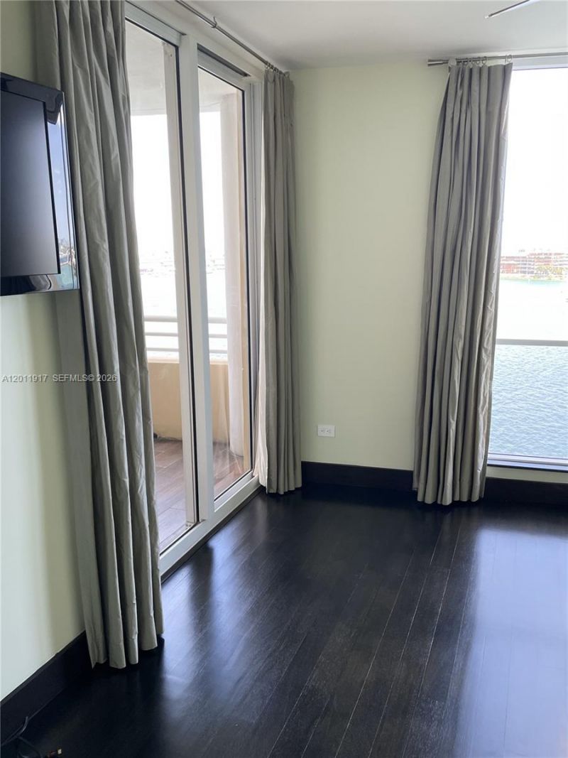 848 Brickell Key Dr , Unit 1402, Miami, FL 33131 Photo