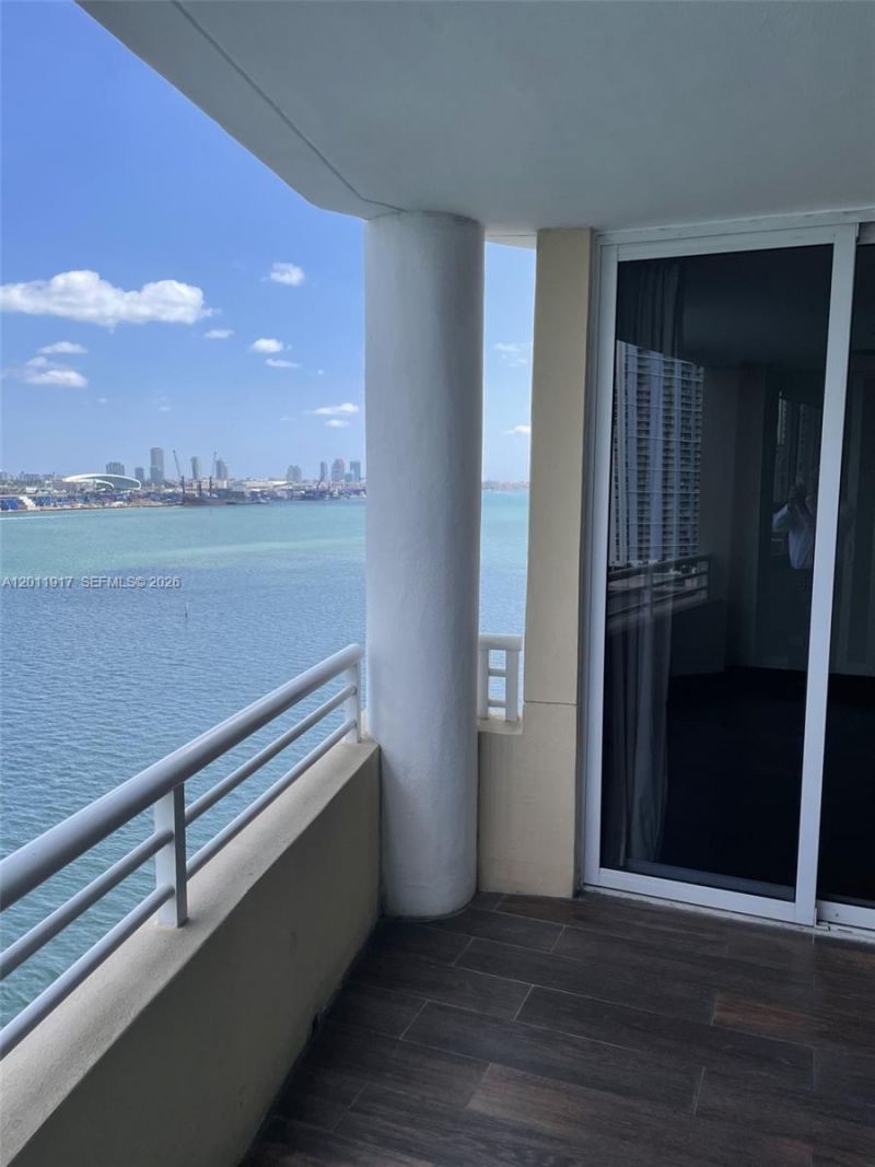 848 Brickell Key Dr , Unit 1402, Miami, FL 33131 Photo