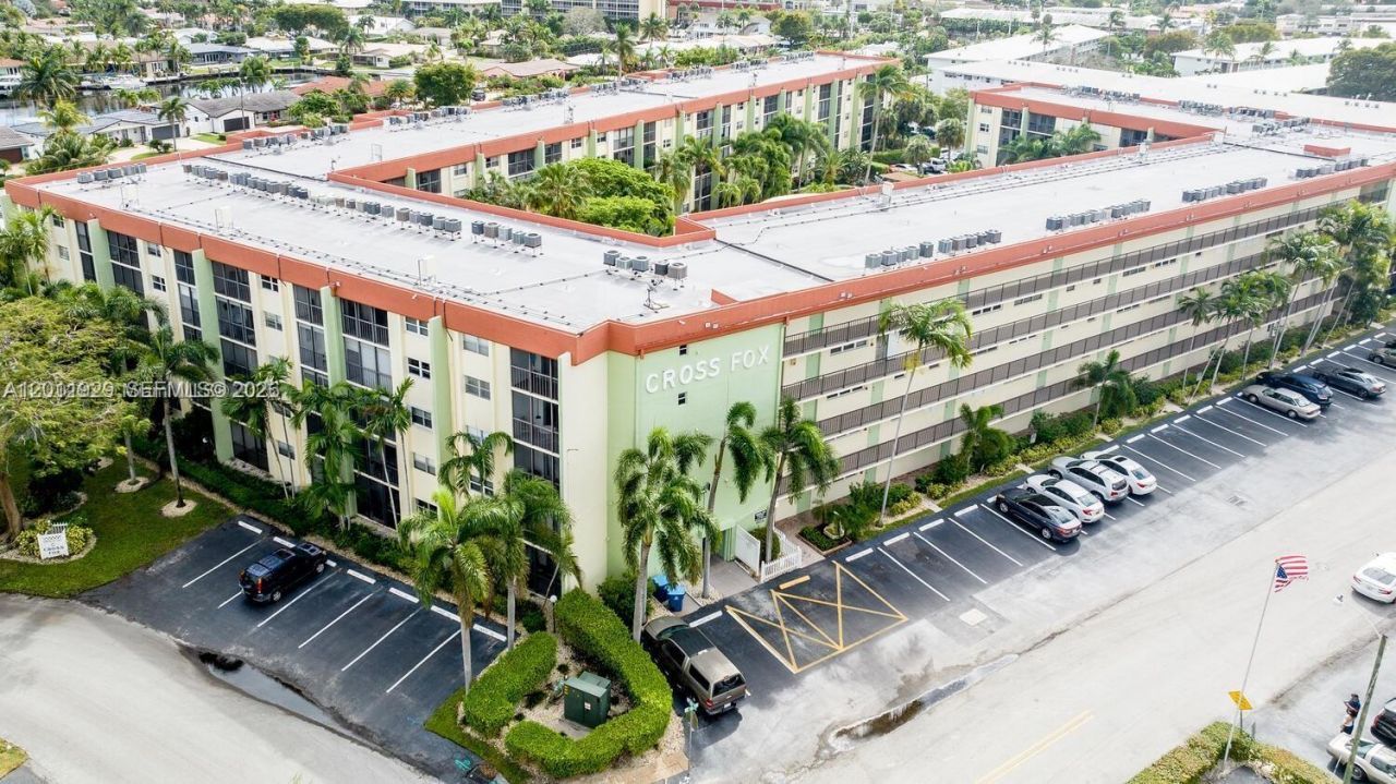 5300 NE 24th Ter, Unit 422C, Fort Lauderdale, FL 33308 Photo