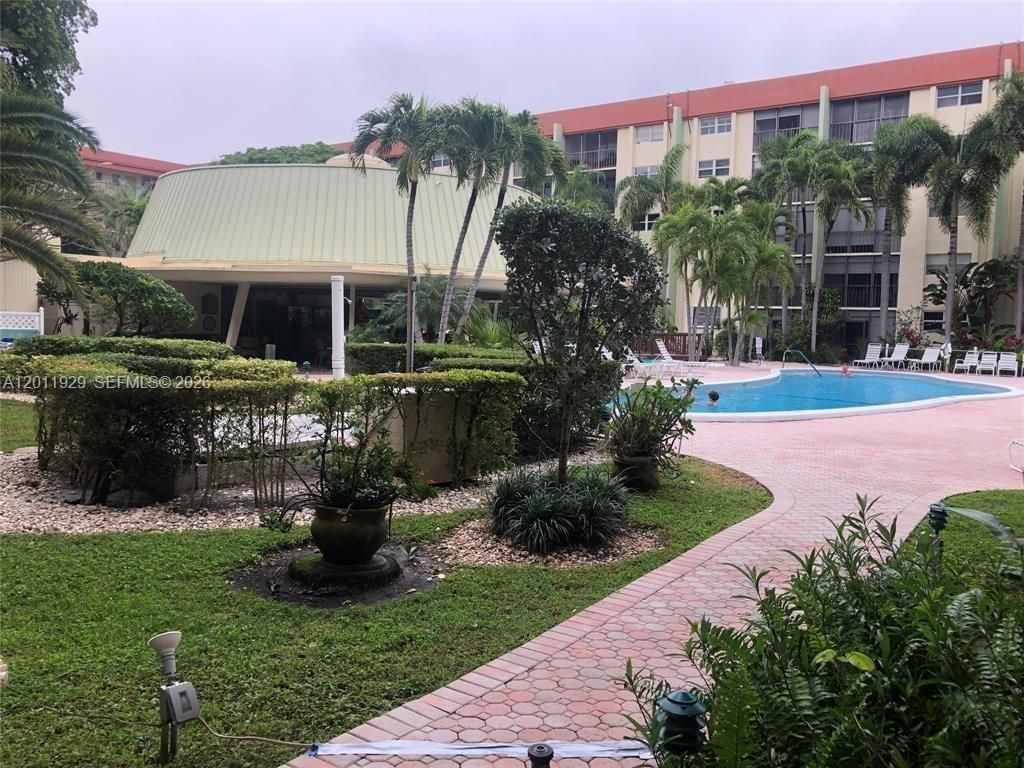 5300 NE 24th Ter, Unit 422C, Fort Lauderdale, FL 33308 Photo