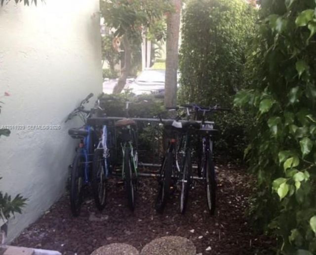5300 NE 24th Ter, Unit 422C, Fort Lauderdale, FL 33308 Photo