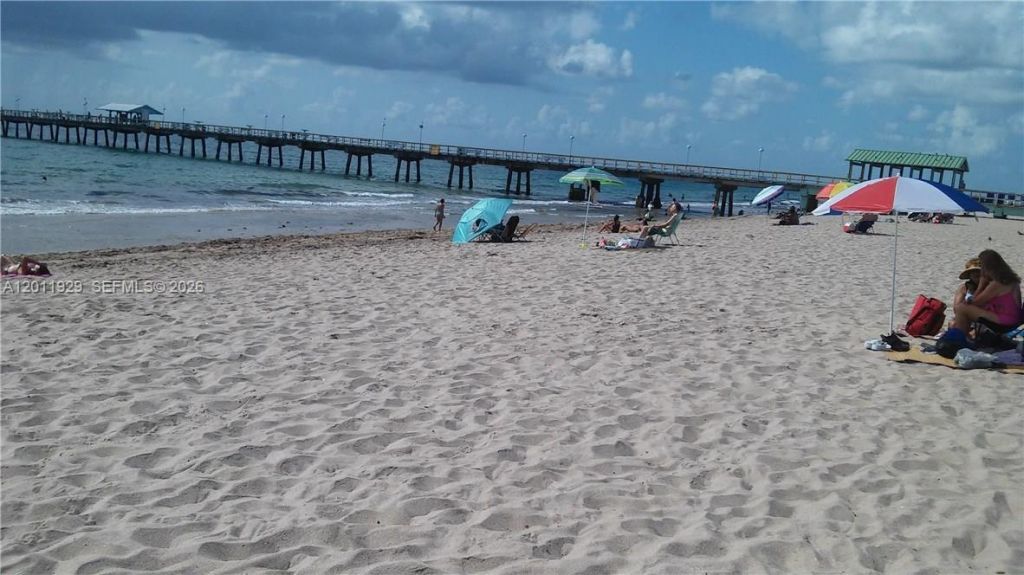 5300 NE 24th Ter, Unit 422C, Fort Lauderdale, FL 33308 Photo
