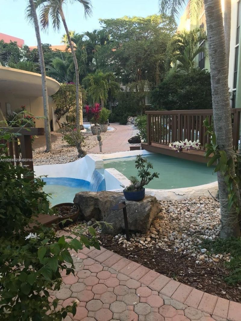 5300 NE 24th Ter, Unit 422C, Fort Lauderdale, FL 33308 Photo