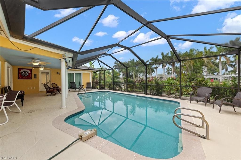 2205 Channel Way, North Fort Myers, FL 33917 Photo