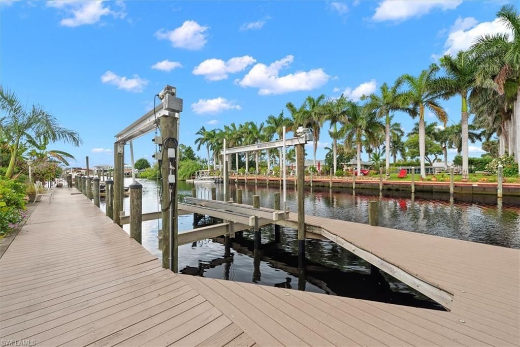 2205 Channel Way, North Fort Myers, FL 33917 Photo