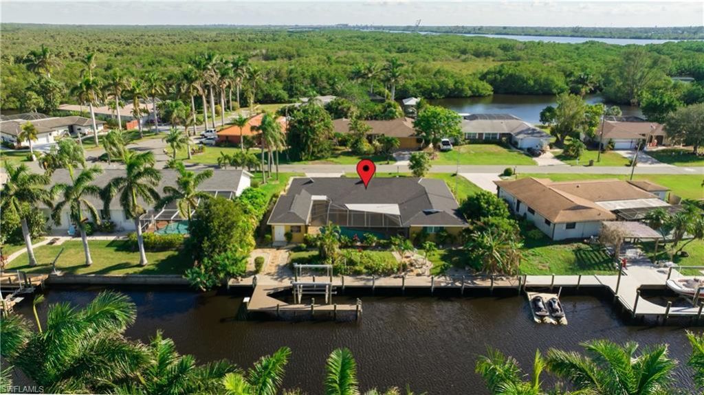 2205 Channel Way, North Fort Myers, FL 33917 Photo