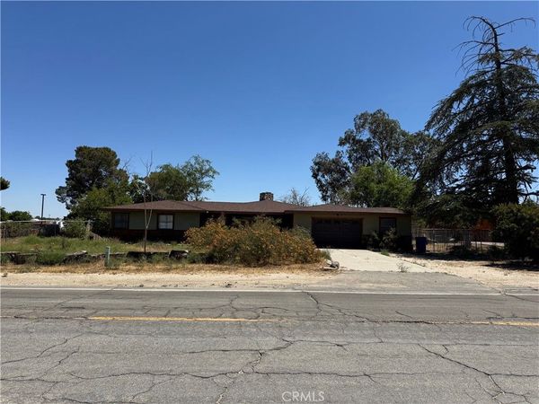 35022 82nd E, Littlerock, CA 93543