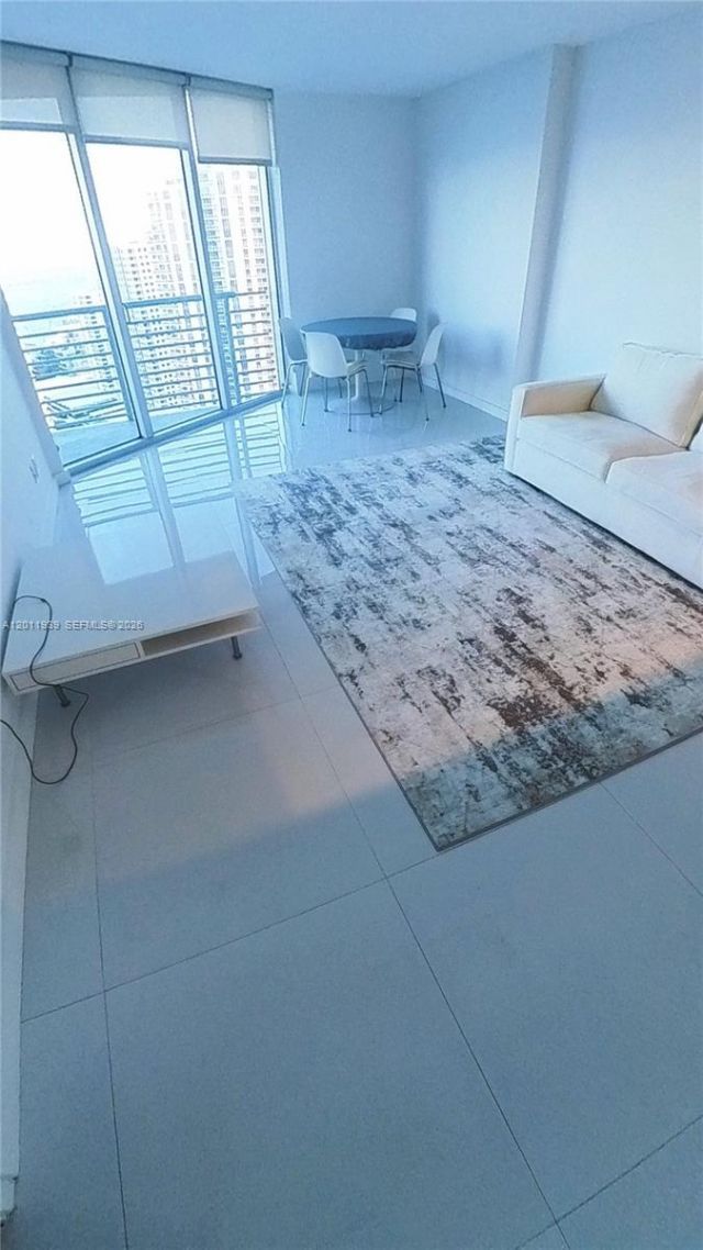 325 S Biscayne Blvd, Unit 3517, Miami, FL 33131 Photo
