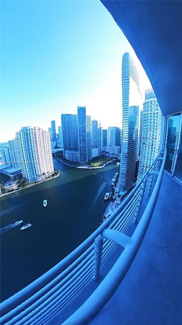 325 S Biscayne Blvd, Unit 3517, Miami, FL 33131 Photo