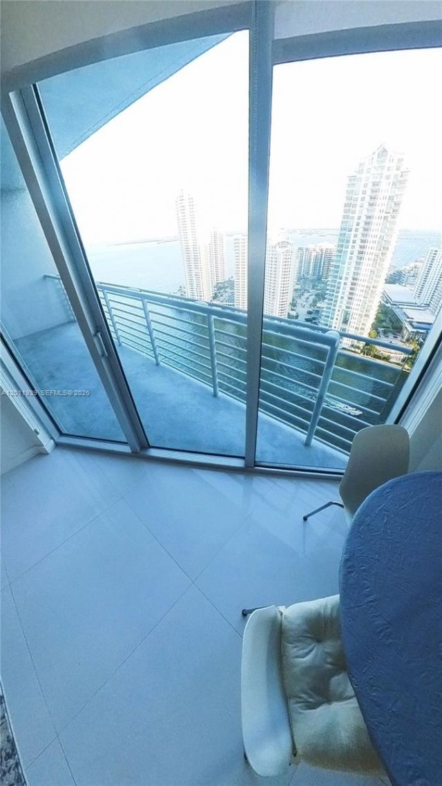 325 S Biscayne Blvd, Unit 3517, Miami, FL 33131 Photo