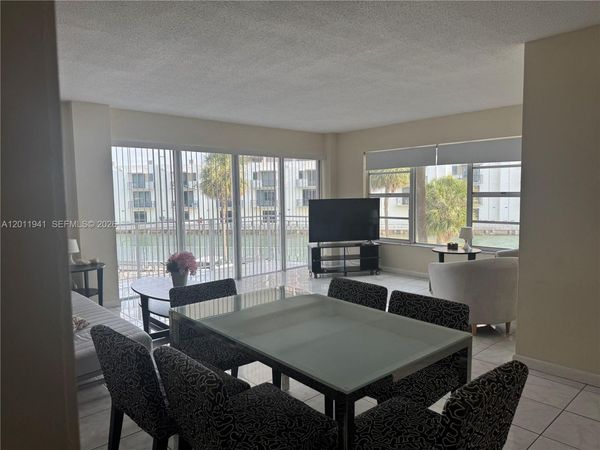 11111 Biscayne Blvd , Unit 2H, Miami, FL 33181