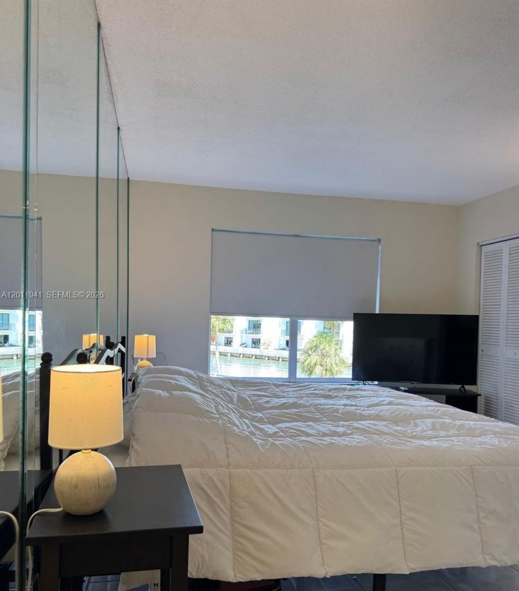 11111 Biscayne Blvd, Unit 2H, Miami, FL 33181 Photo