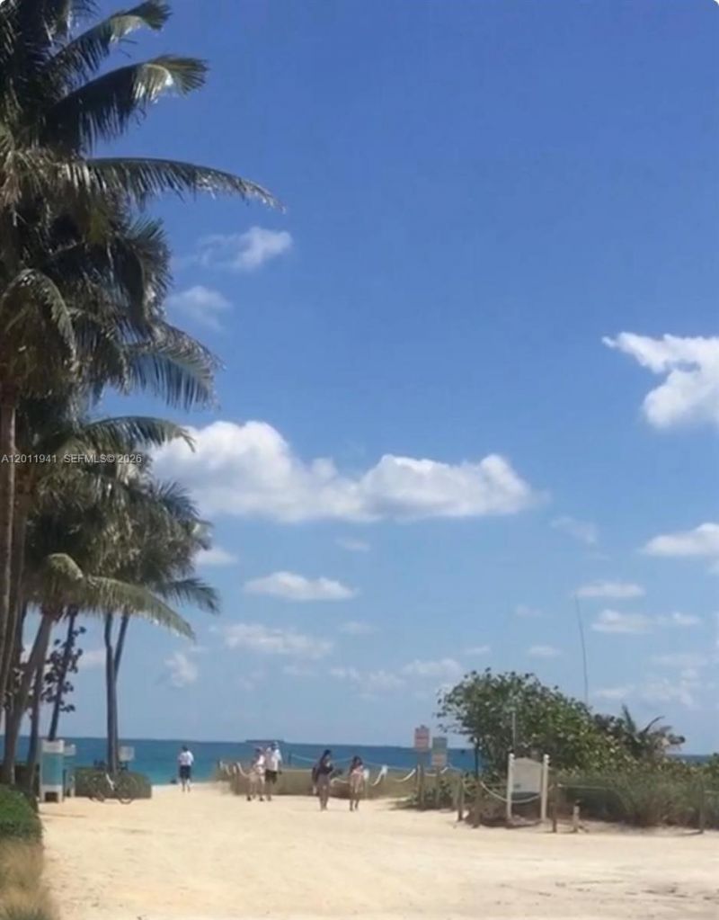 11111 Biscayne Blvd, Unit 2H, Miami, FL 33181 Photo