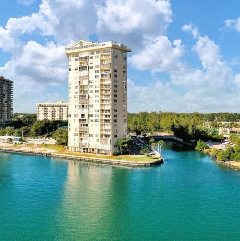 11111 Biscayne Blvd, Unit 2H, Miami, FL 33181 Photo
