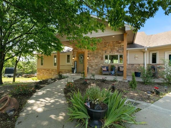 132 Southside Drive, Gainesville, TX 76240