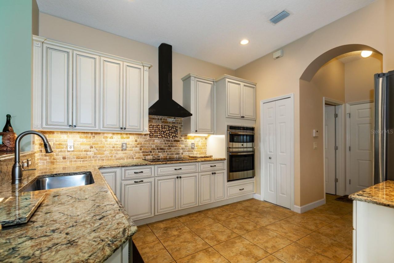 5739 Illumination Lane, Leesburg, FL 34748 Photo