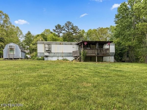 1022 Spring Hill Circle, Jamestown, TN 38556