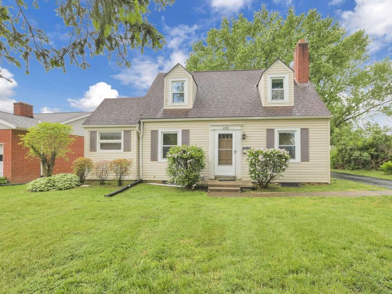 227 Pierson Boulevard , Newark, OH 43055 Photo 2
