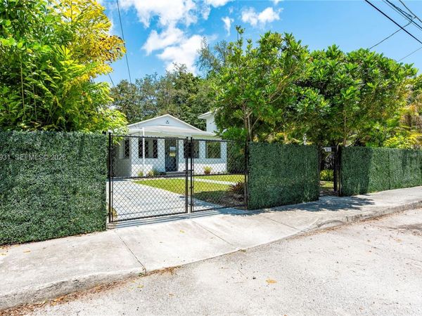 3655 Oak Ave , Unit 3655, Miami, FL 33133