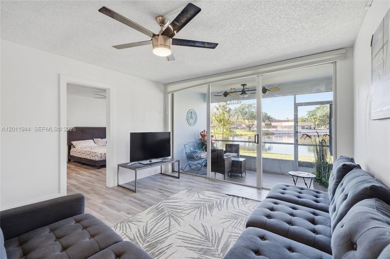 5860 NW 64th Ave, Unit 102, Tamarac, FL 33319 Photo