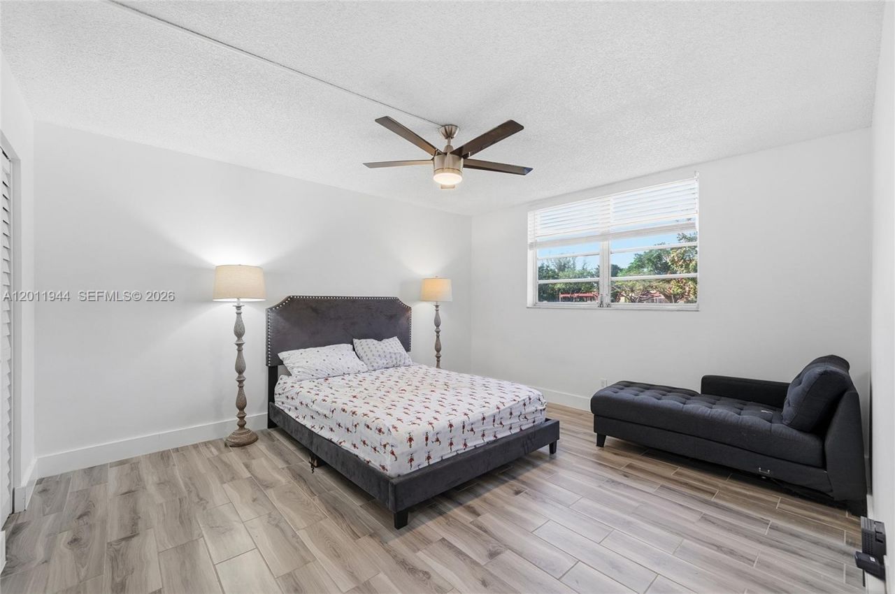5860 NW 64th Ave, Unit 102, Tamarac, FL 33319 Photo