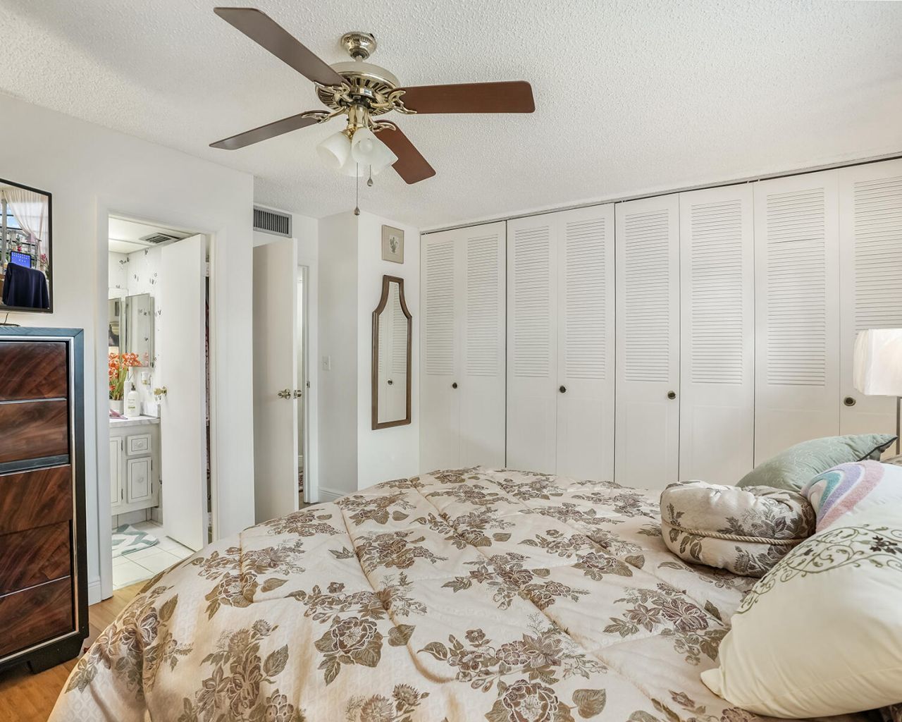 3400 NW 48th Avenue, Unit 502, Lauderdale Lakes, FL 33319 Photo