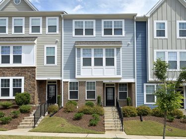 810 Winter Meadow Drive, Wake Forest, NC 27587