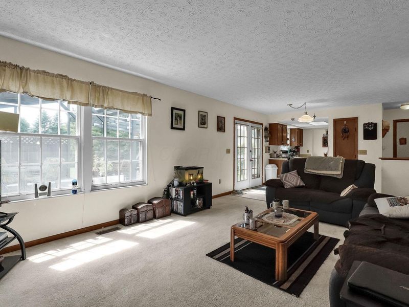 527 Warwick Lane, Pickerington, OH 43147 Photo 16