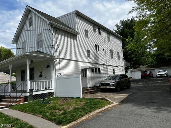 10 Jacobus Ave ,unit 1, Little Falls, NJ 07424