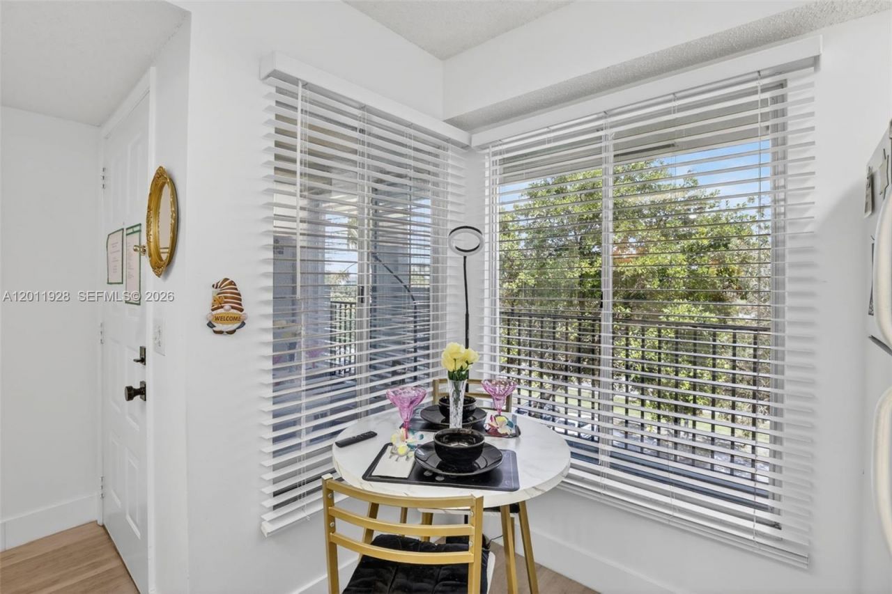 800 SW 137th Ave, Unit 411G, Pembroke Pines, FL 33027 Photo